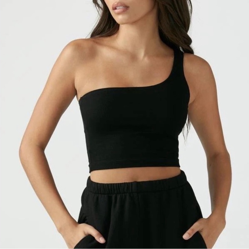 Excellent condition Joah Brown Single Strap Black Tank. No tags